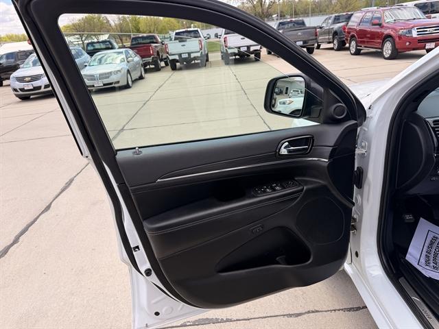 used 2021 Jeep Grand Cherokee car, priced at $31,490