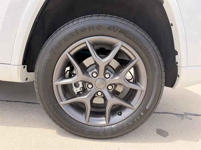 used 2021 Jeep Grand Cherokee car, priced at $31,490