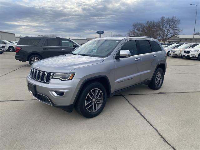 used 2017 Jeep Grand Cherokee car, priced at $9,990