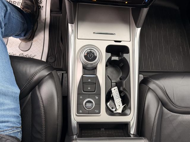 used 2022 Ford Explorer car, priced at $28,990