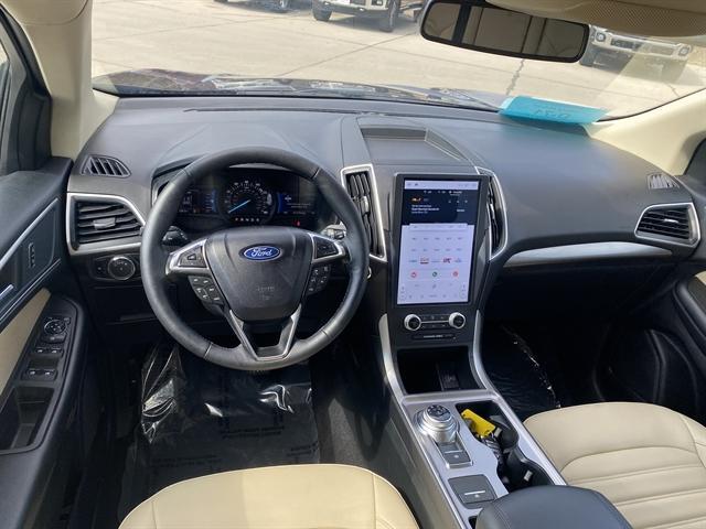 used 2024 Ford Edge car, priced at $31,990