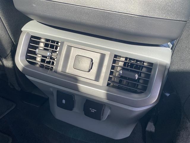 used 2024 Ford F-150 Lightning car, priced at $48,990