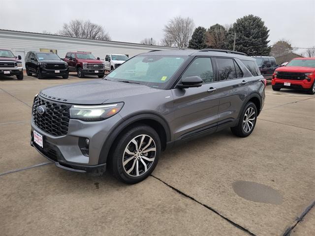 used 2025 Ford Explorer car, priced at $40,990