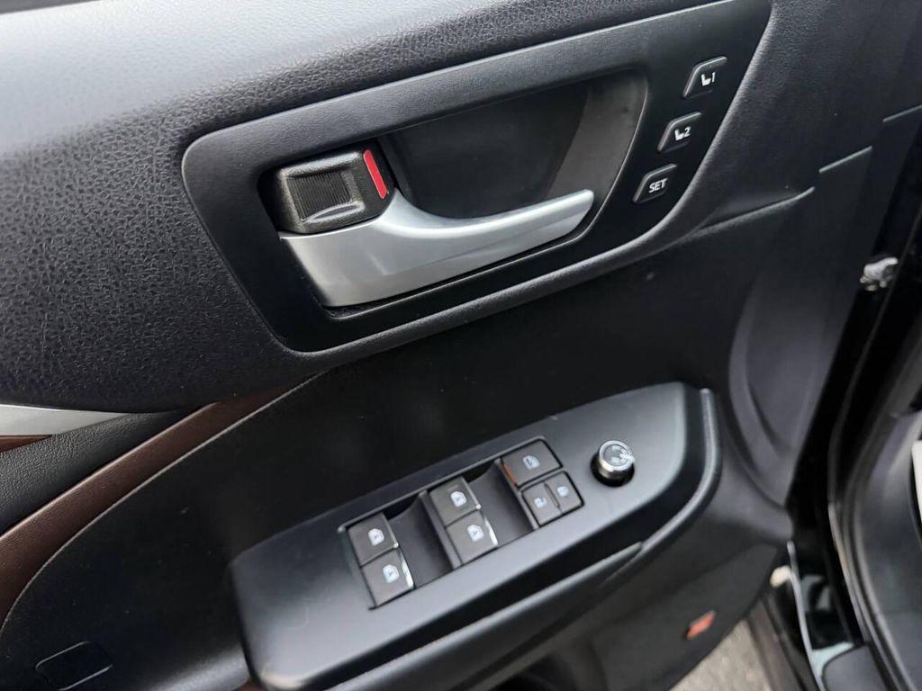 used 2015 Toyota Highlander Hybrid car, priced at $17,950