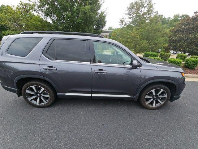 used 2024 Honda Pilot car, priced at $39,948