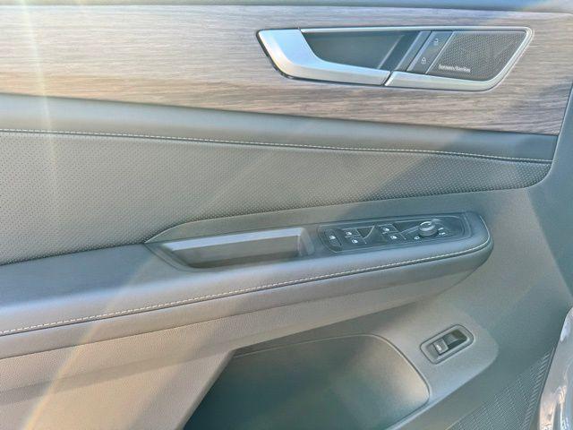 new 2026 Volkswagen Atlas car, priced at $52,433