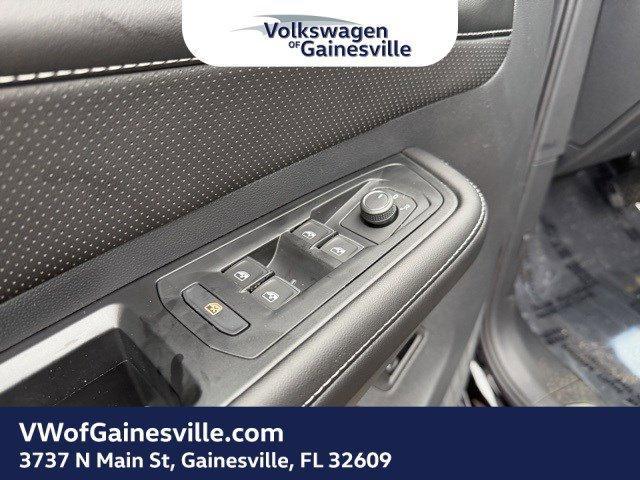 new 2026 Volkswagen Atlas car, priced at $43,598