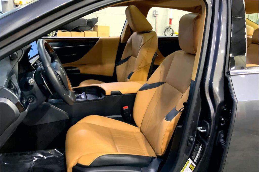 used 2025 Lexus ES 300h car, priced at $49,488