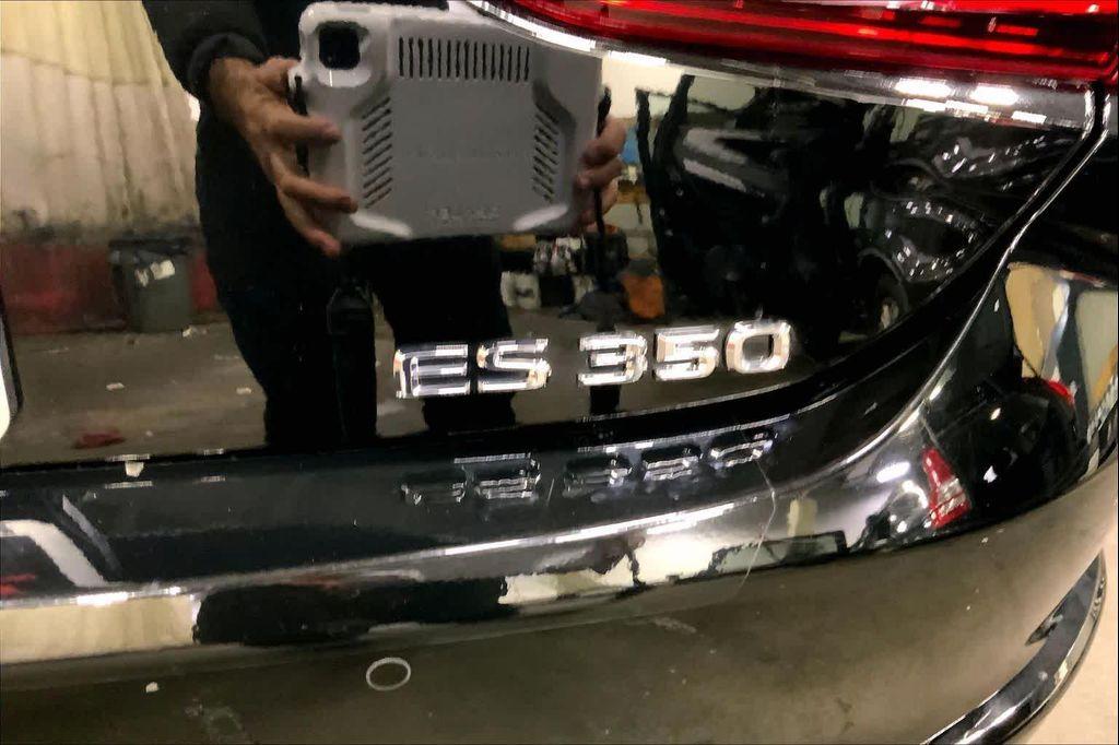 used 2019 Lexus ES 350 car, priced at $26,988