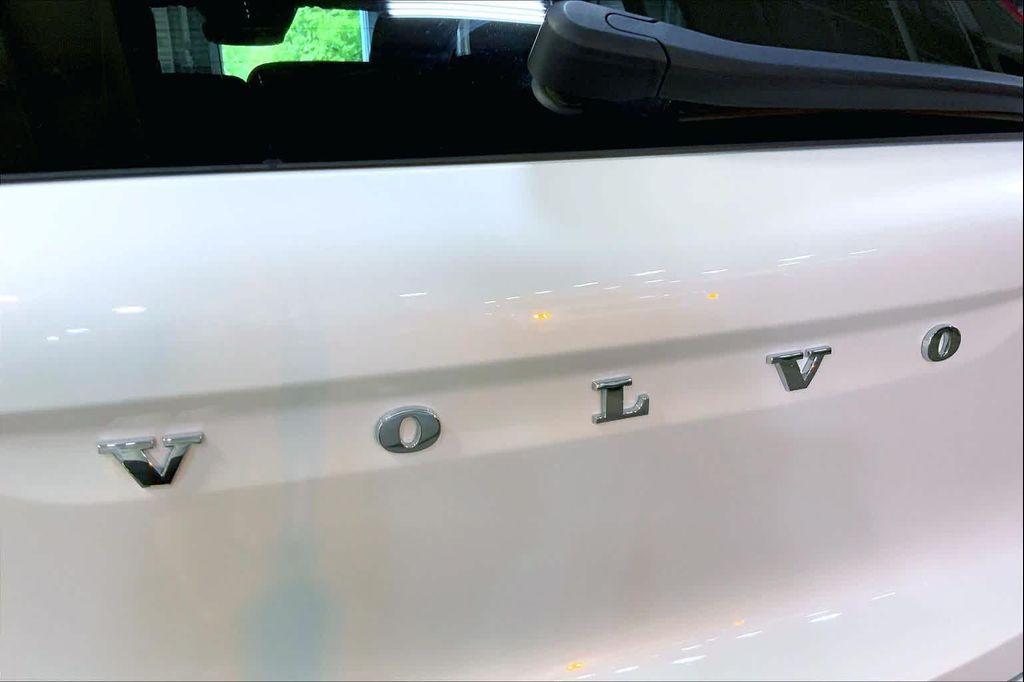 used 2022 Volvo XC40 car, priced at $26,983