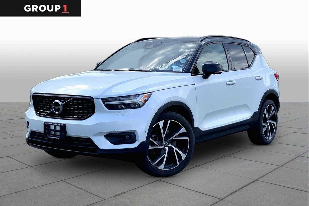 used 2022 Volvo XC40 car, priced at $26,888