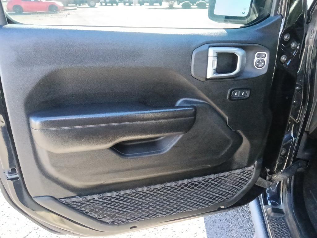 used 2021 Jeep Wrangler Unlimited car, priced at $33,461