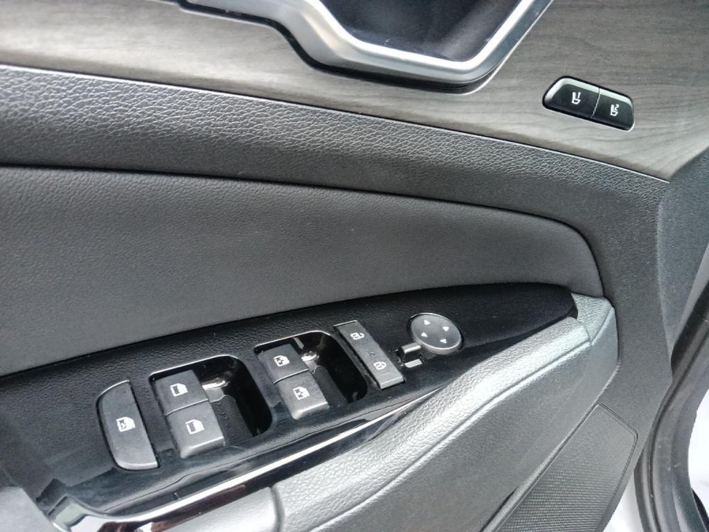 used 2024 Kia Sportage car, priced at $30,492