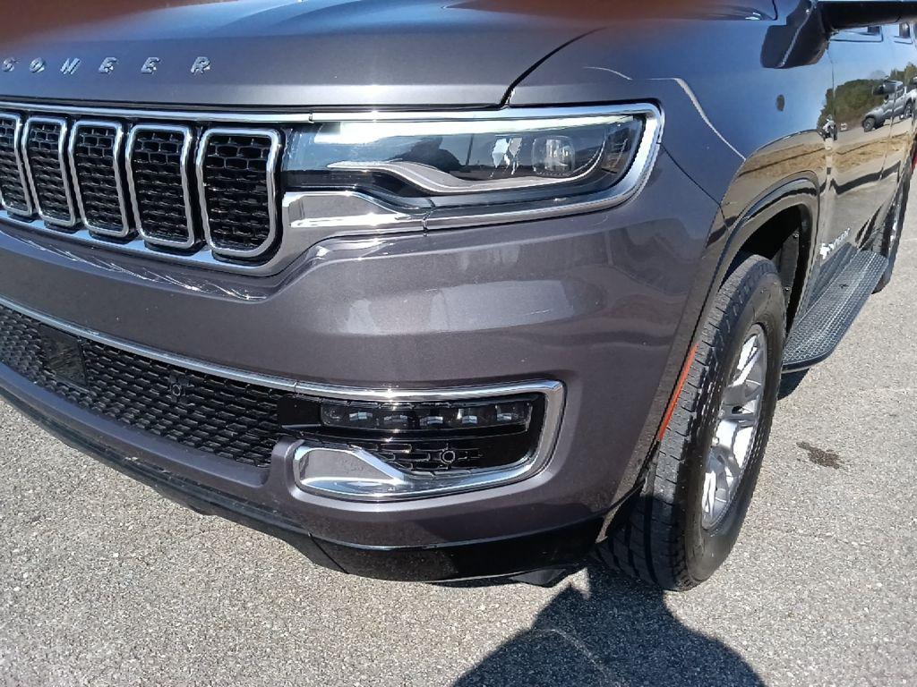 used 2023 Jeep Wagoneer car, priced at $37,276