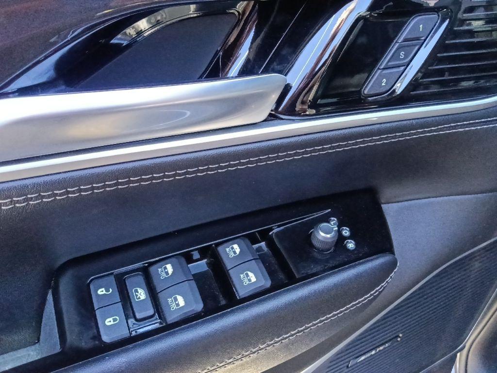 used 2023 Jeep Wagoneer car, priced at $37,276