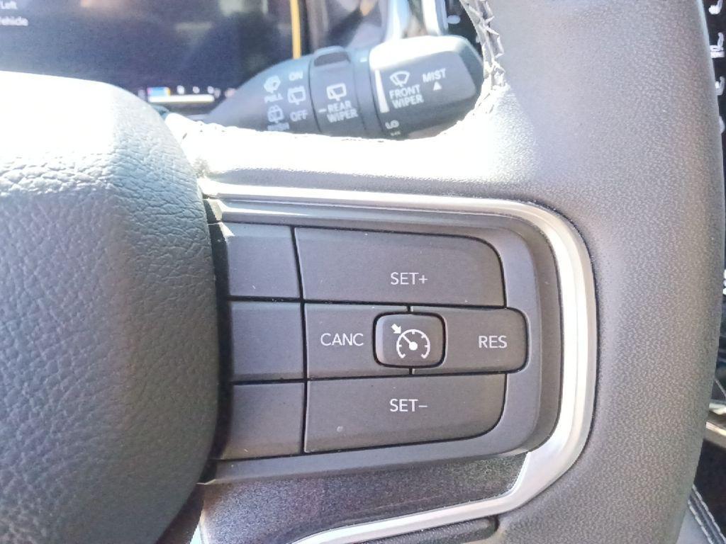 used 2023 Jeep Wagoneer car, priced at $37,276