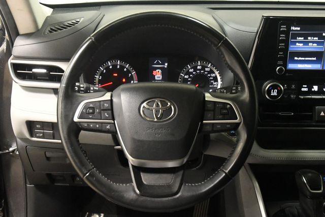 used 2022 Toyota Highlander car, priced at $30,995
