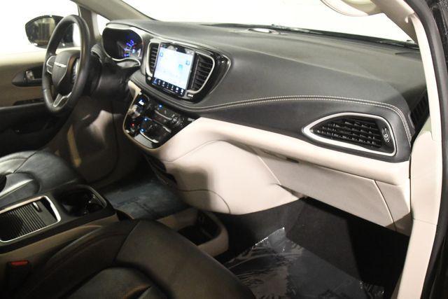 used 2024 Chrysler Pacifica Hybrid car, priced at $25,995