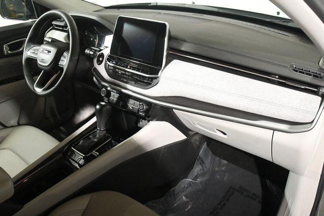 used 2022 Jeep Compass car, priced at $18,995