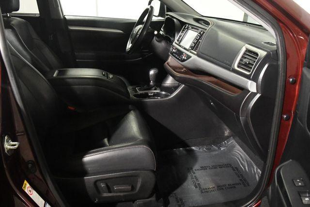 used 2019 Toyota Highlander car, priced at $26,995