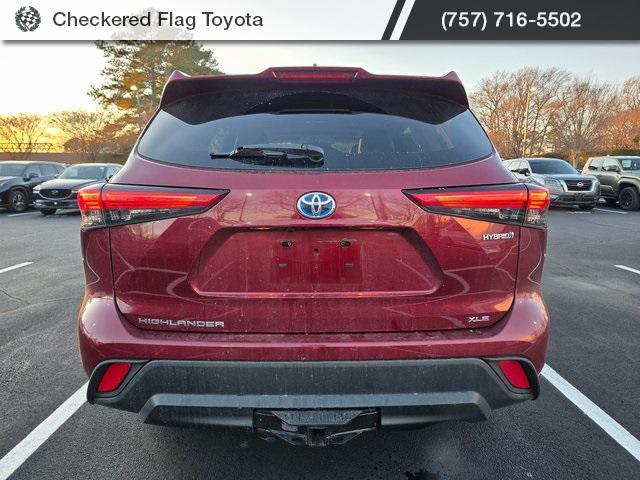 used 2021 Toyota Highlander Hybrid car, priced at $32,940