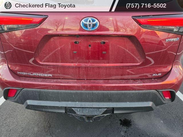 used 2021 Toyota Highlander Hybrid car, priced at $32,940