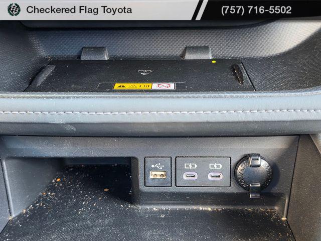 used 2024 Toyota Highlander car, priced at $41,290