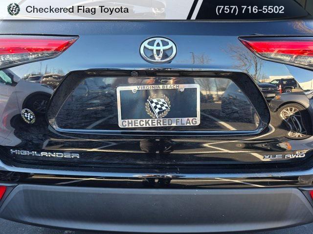 used 2023 Toyota Highlander car, priced at $31,990