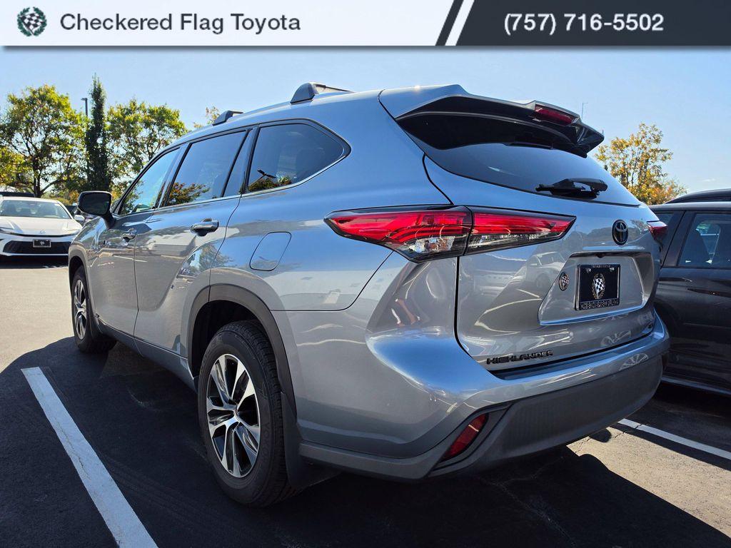 used 2021 Toyota Highlander Hybrid car, priced at $38,836