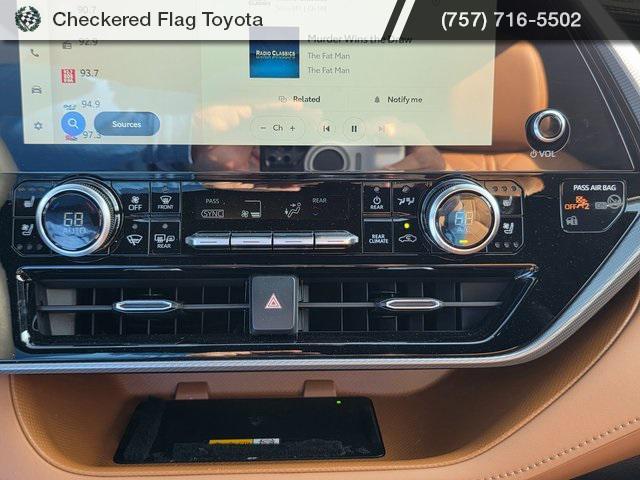 used 2024 Toyota Highlander Hybrid car, priced at $52,490