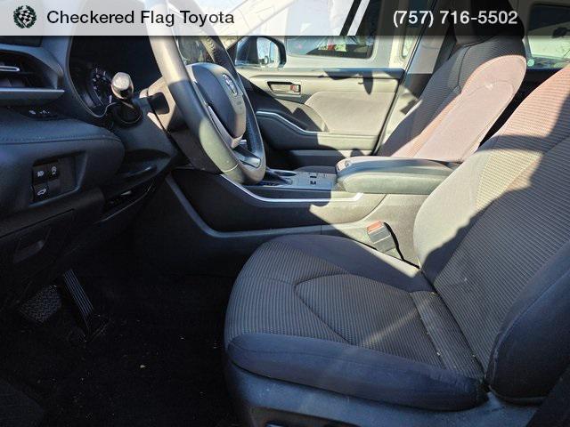 used 2023 Toyota Highlander car, priced at $28,711