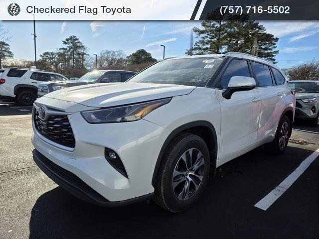 used 2023 Toyota Highlander car, priced at $38,779