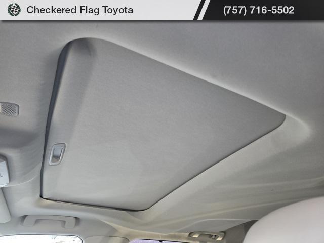 used 2022 Toyota Highlander car, priced at $33,212