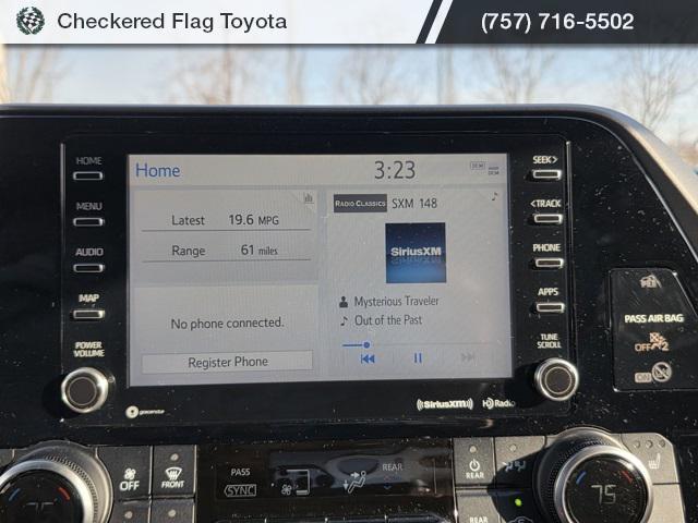 used 2022 Toyota Highlander car, priced at $33,212