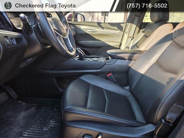 used 2024 Cadillac XT5 car, priced at $31,590