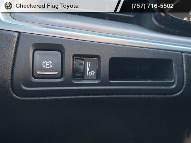 used 2024 Cadillac XT5 car, priced at $31,590