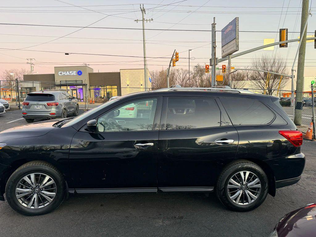 used 2020 Nissan Pathfinder car, priced at $12,999