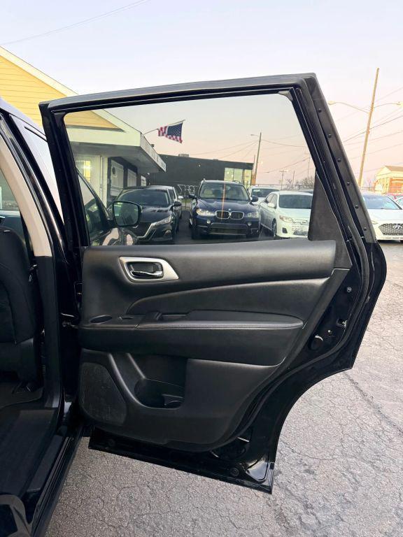 used 2020 Nissan Pathfinder car, priced at $12,999