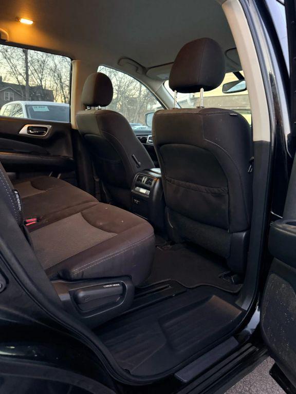 used 2020 Nissan Pathfinder car, priced at $12,999