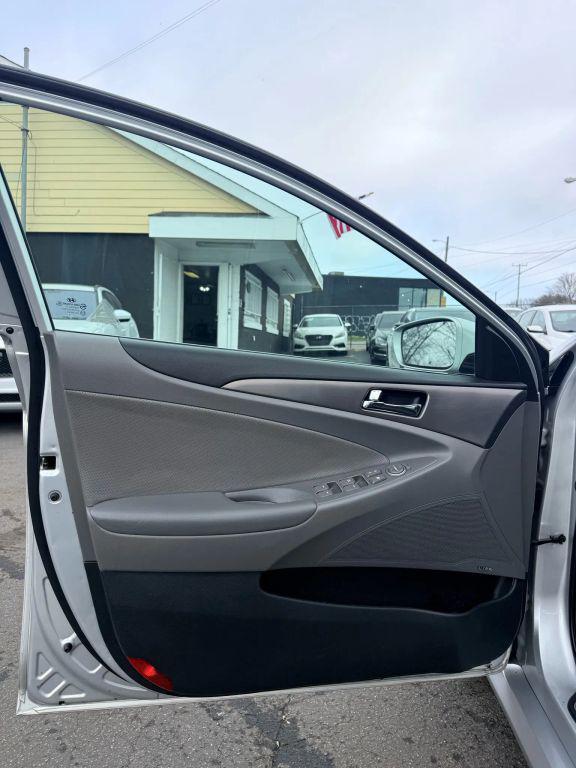 used 2012 Hyundai Sonata Hybrid car, priced at $7,499