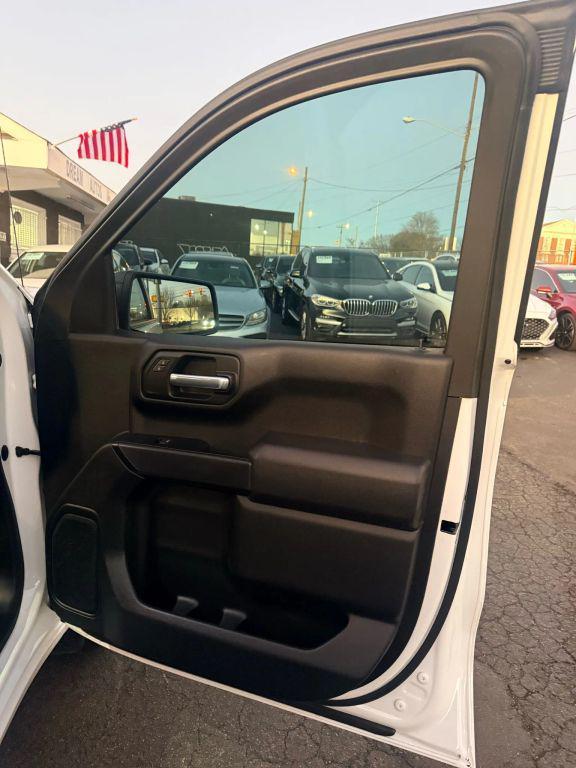 used 2023 GMC Sierra 1500 car, priced at $28,699