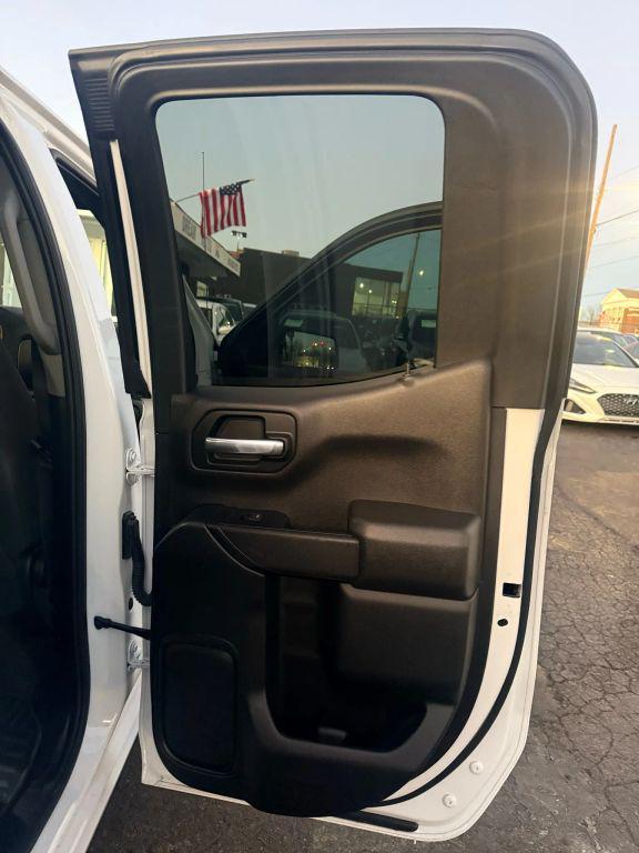 used 2023 GMC Sierra 1500 car, priced at $28,699