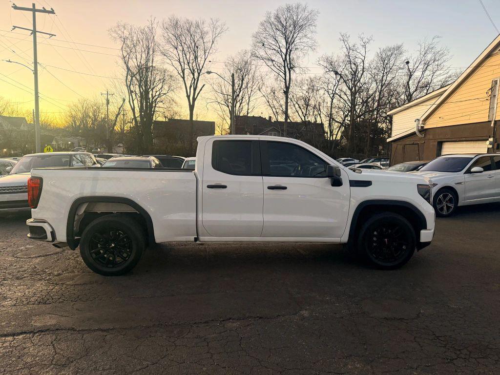 used 2023 GMC Sierra 1500 car, priced at $28,699