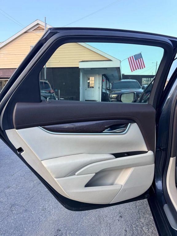 used 2013 Cadillac XTS car, priced at $8,499