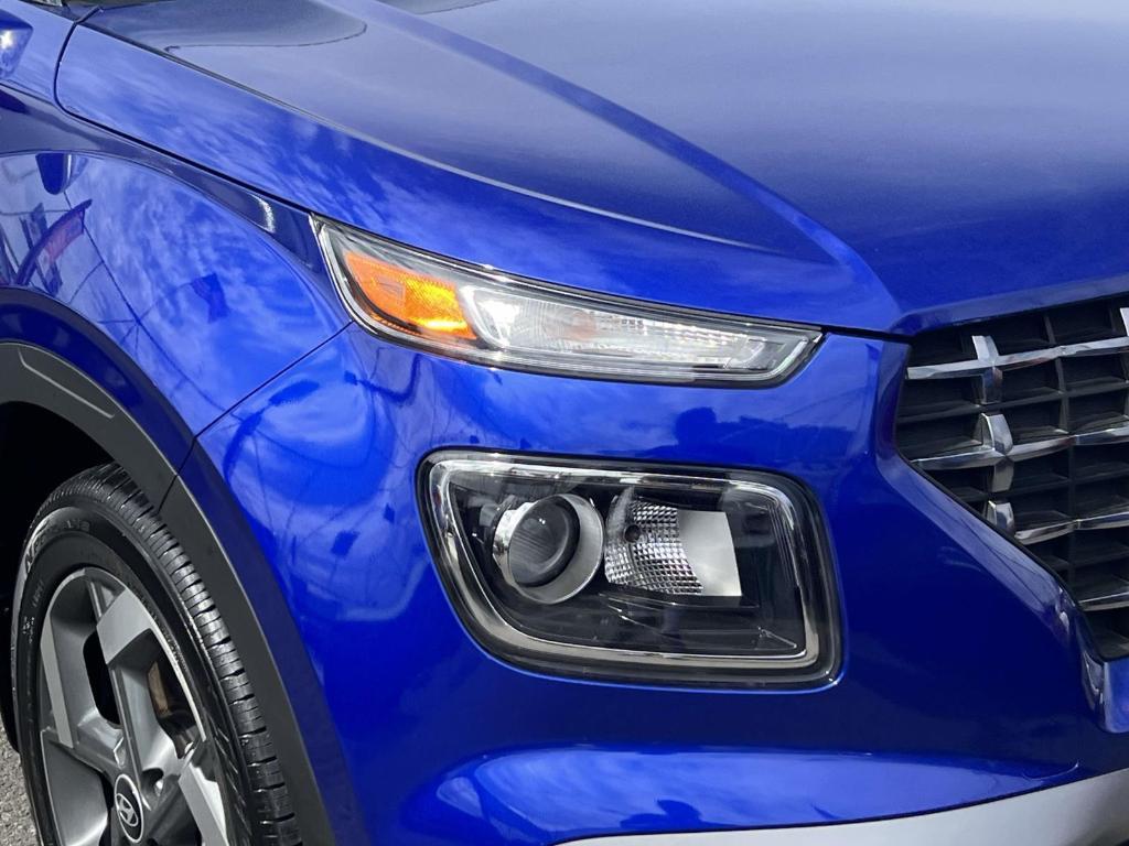used 2025 Hyundai Venue car, priced at $19,998