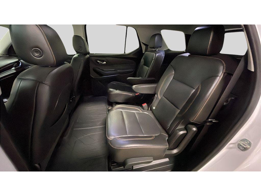 used 2021 Chevrolet Traverse car, priced at $27,421