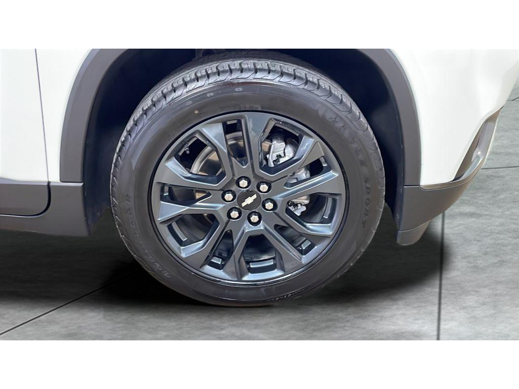 used 2021 Chevrolet Traverse car, priced at $27,421