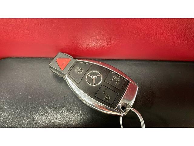 2016 White Mercedes-Benz SLK-Class
