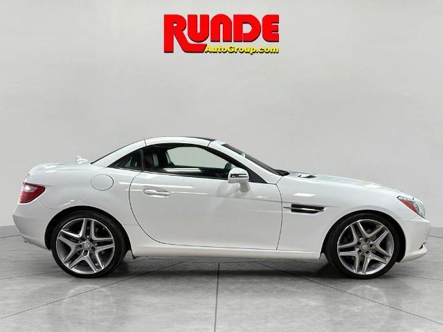2016 White Mercedes-Benz SLK-Class