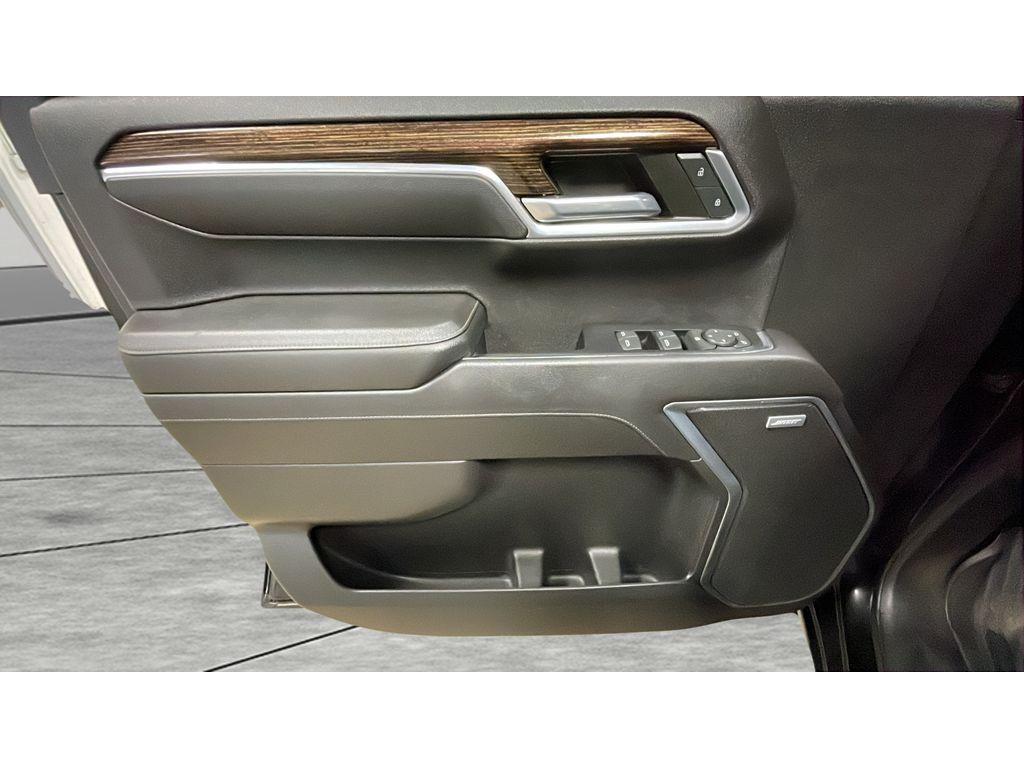 used 2022 GMC Sierra 1500 car, priced at $42,971